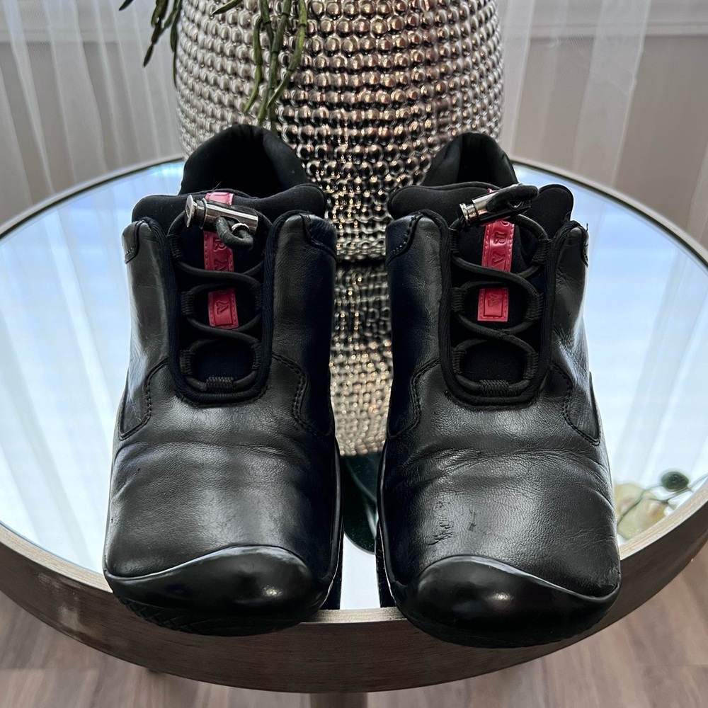 Women’s vintage Prada, Italian leather loafers with drawstring….. - Picture 2 of 12